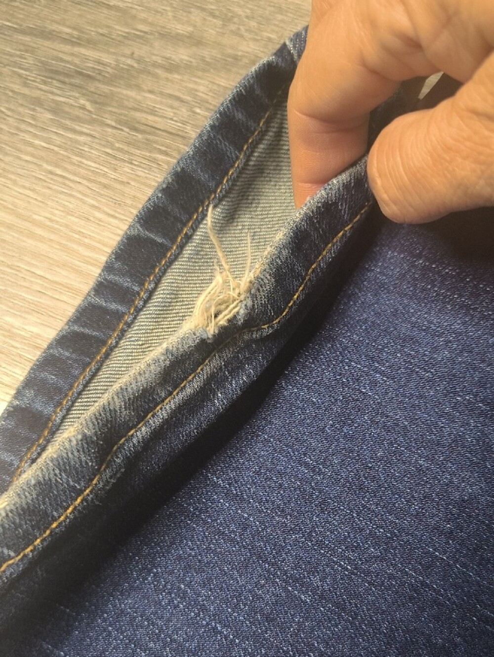 American Eagle Outfitters Women’s Faded Blue Flare Jeans 816 - Picture 9 of 11